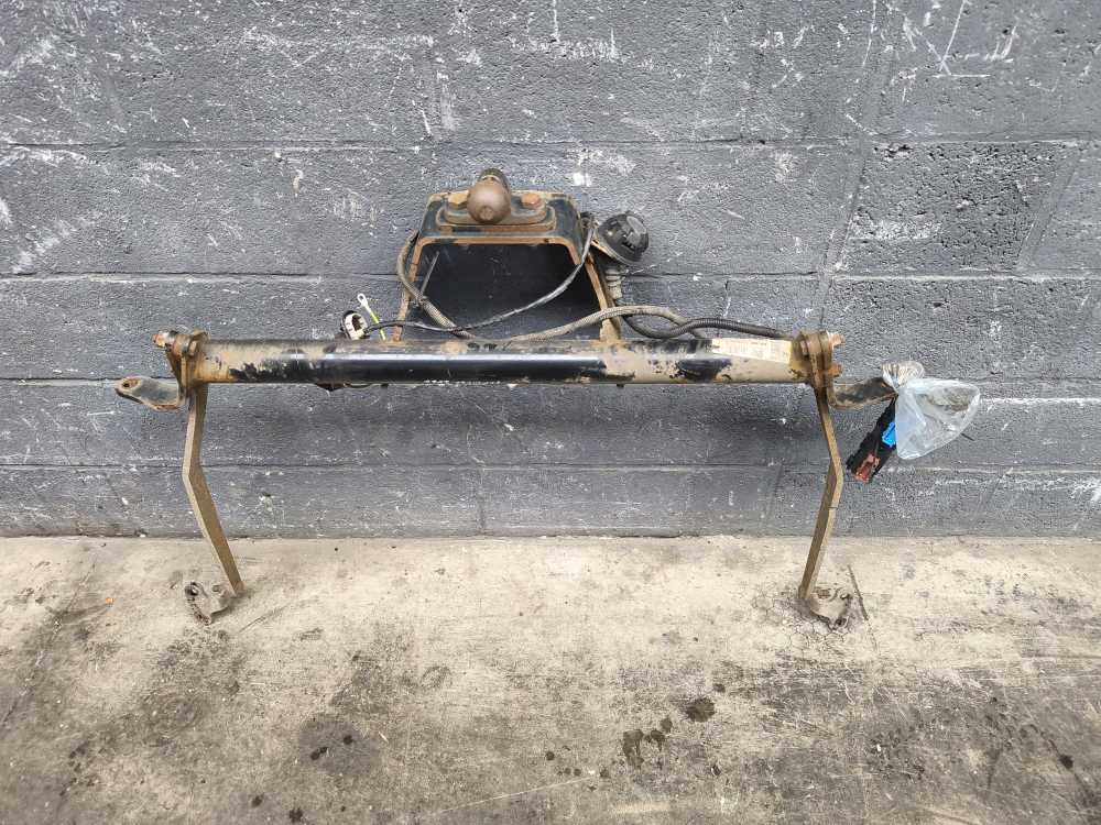 ATTACHE REMORQUE CITROEN/PEUGEOT - Vue 1